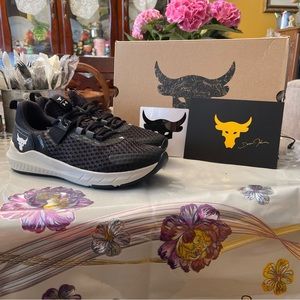 Under Armour Black BSR 4 Men Size 10 Cross Training Shoes 3027344-001 New W Box